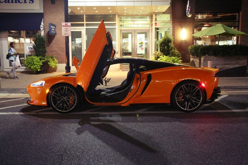 McLaren GT