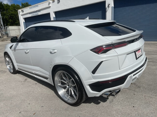 Lamborghini Urus (widebody kit)